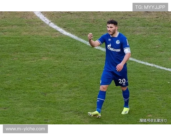 阿德利半场补时抽射被科贝尔神勇封堵 双方战况紧张激烈