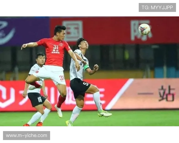 江苏队小组赛十比零战胜香港队,展现强大进攻火力