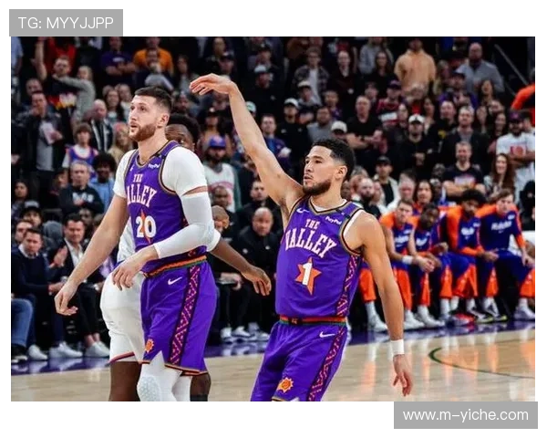 太阳四连胜遭骑士终结，布克27分难掩防守漏洞